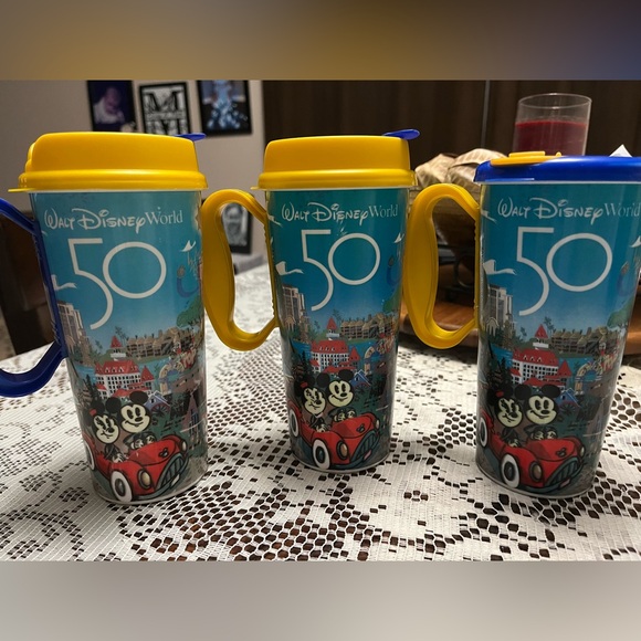5 Disney 50th Anniversary Celebration travel mugs - Picture 1 of 10
